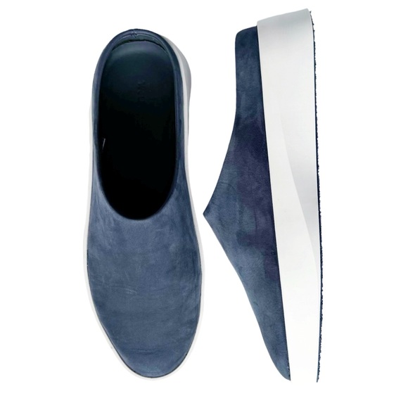 Wolf and Shepherd Cruise Mule in Navy | 7 (38.5) - Picture 3 of 11